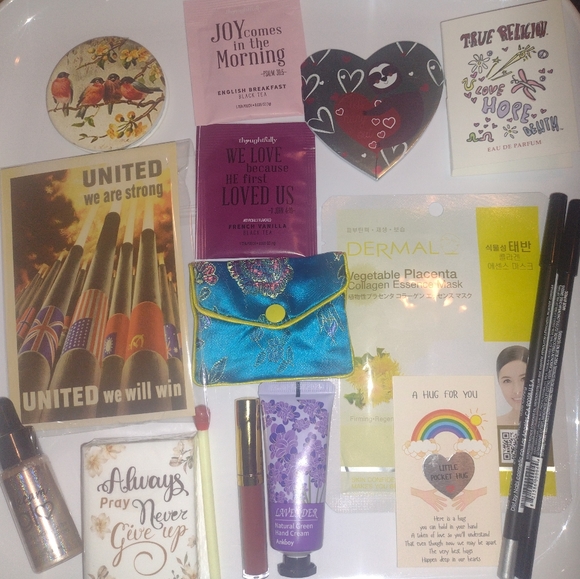 🗝️ Vintage style Beauty bundle 🗝️ - Picture 2 of 8